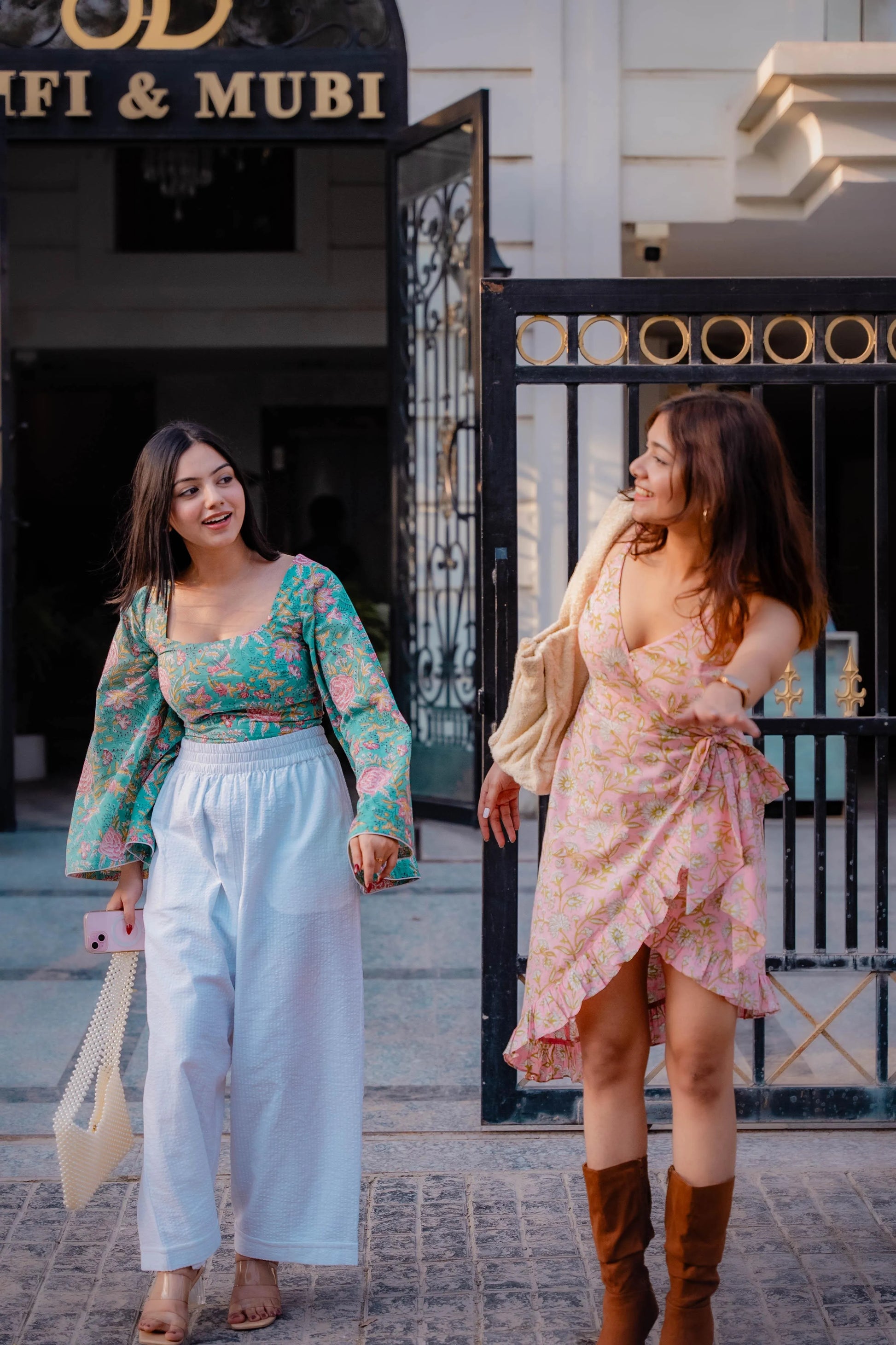 Green Floral Bell Sleeves Top - Odhanon