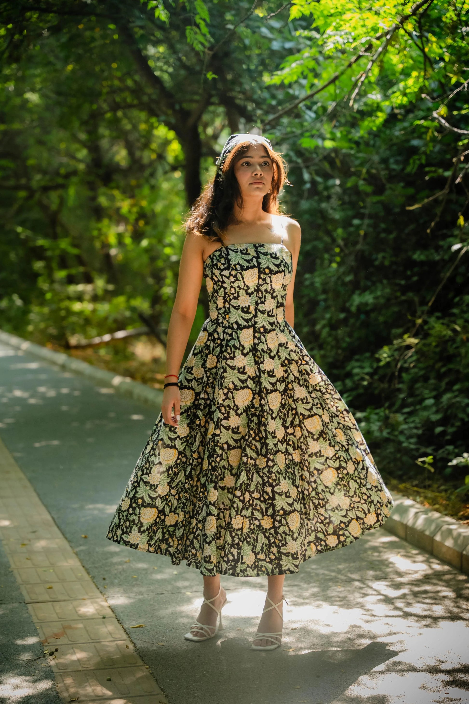 Black Floral Corset Dress - Odhanon
