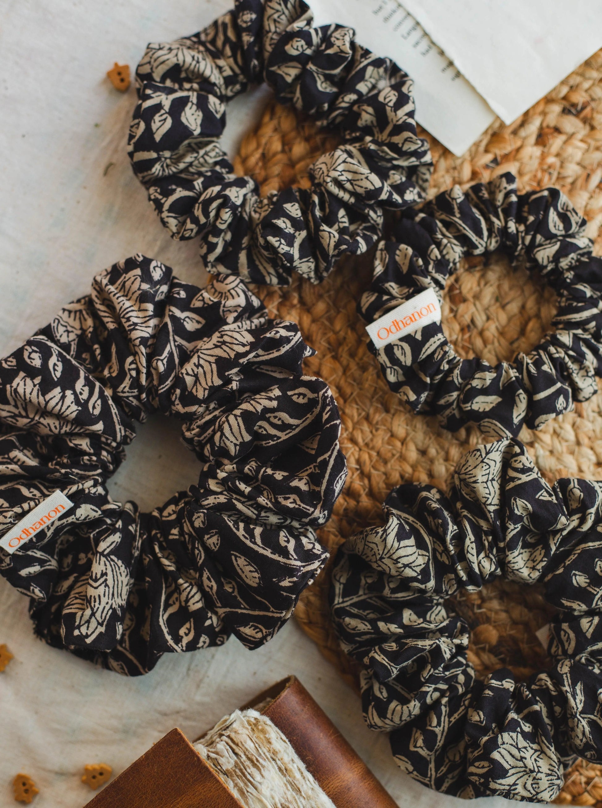 Cute Hair Scrunchies Set - Odhanon