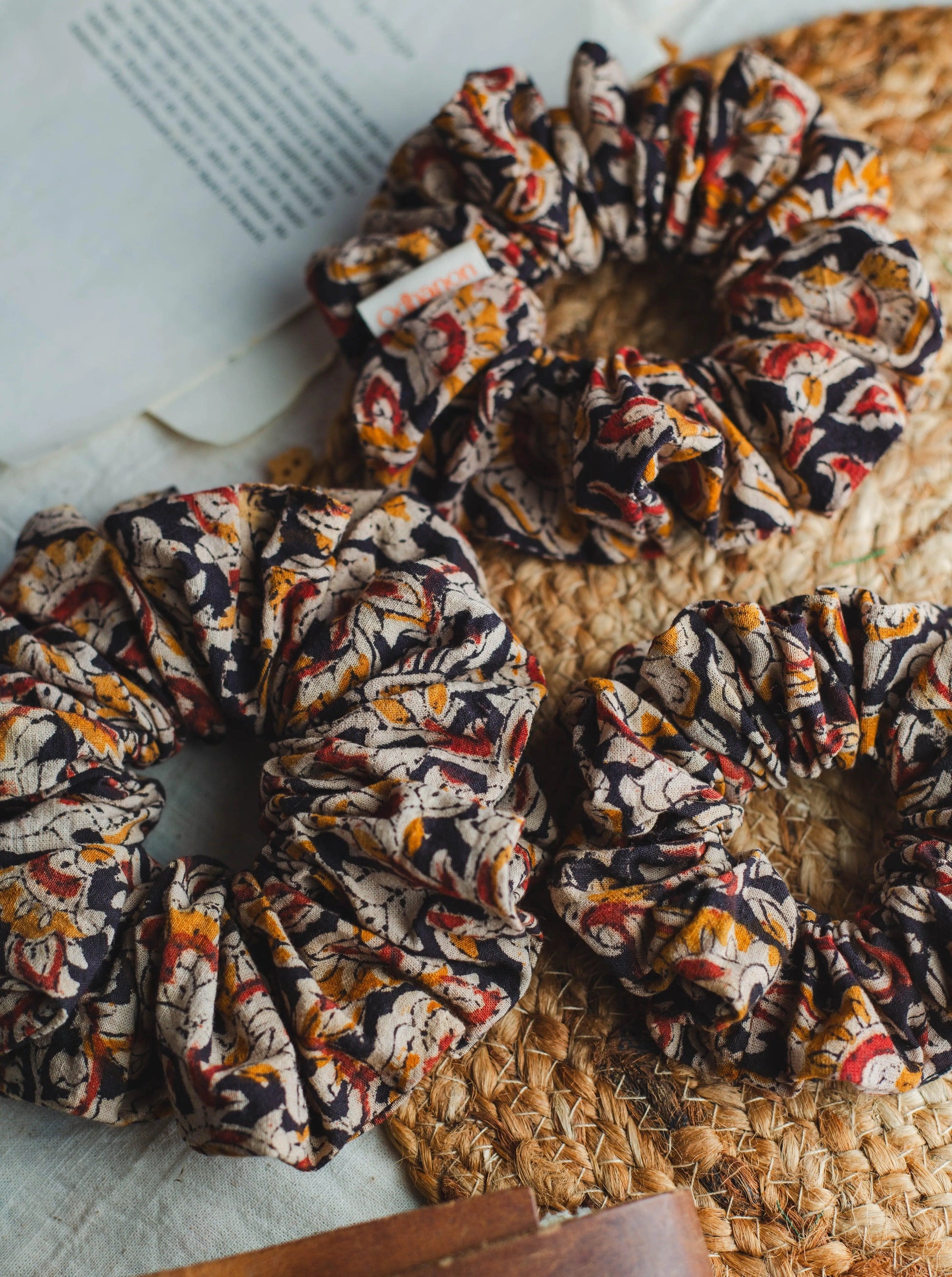 Kalamkari Scrunchies Set - Odhanon