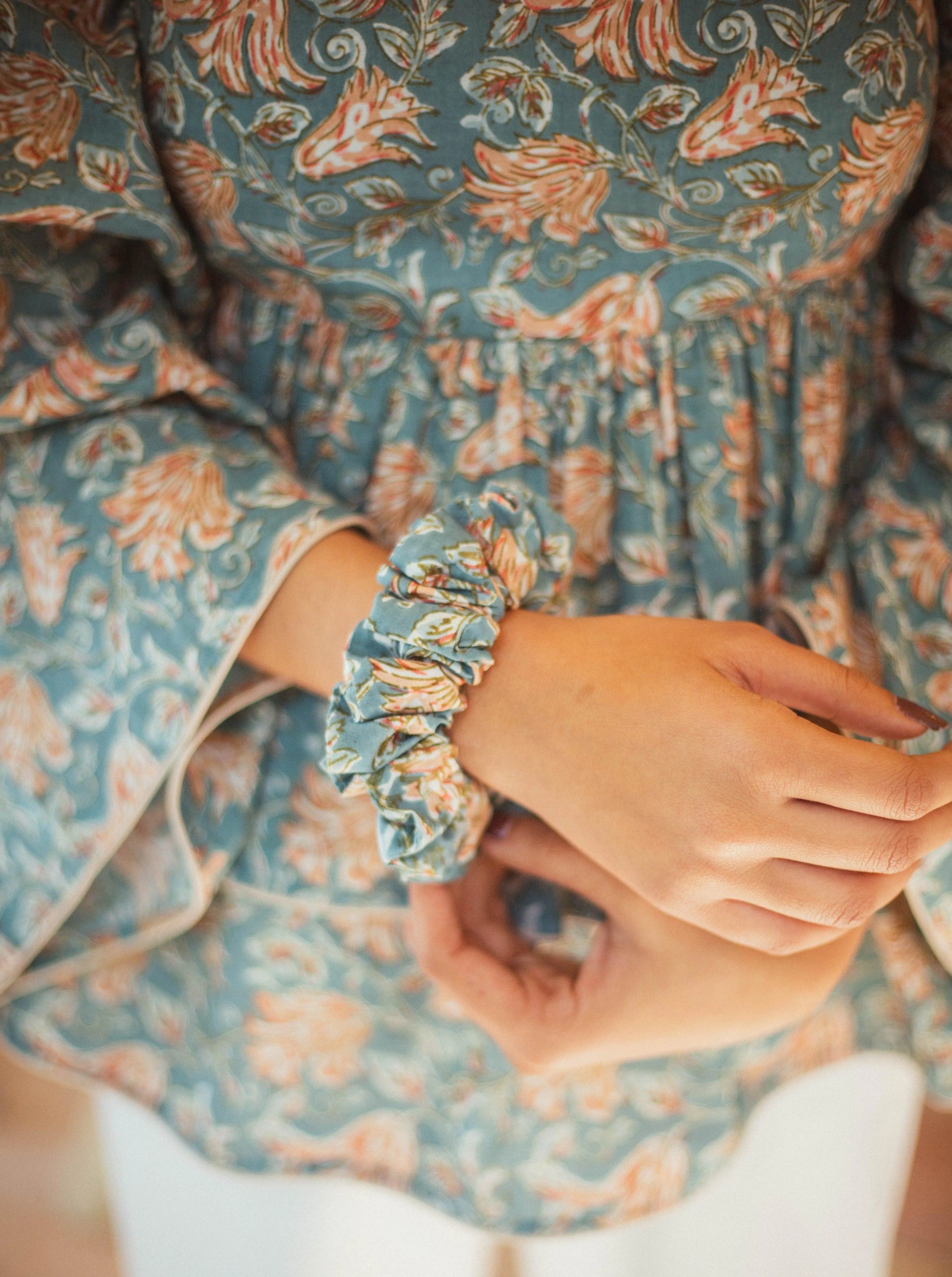 Cute Hair Scrunchies Set - Odhanon