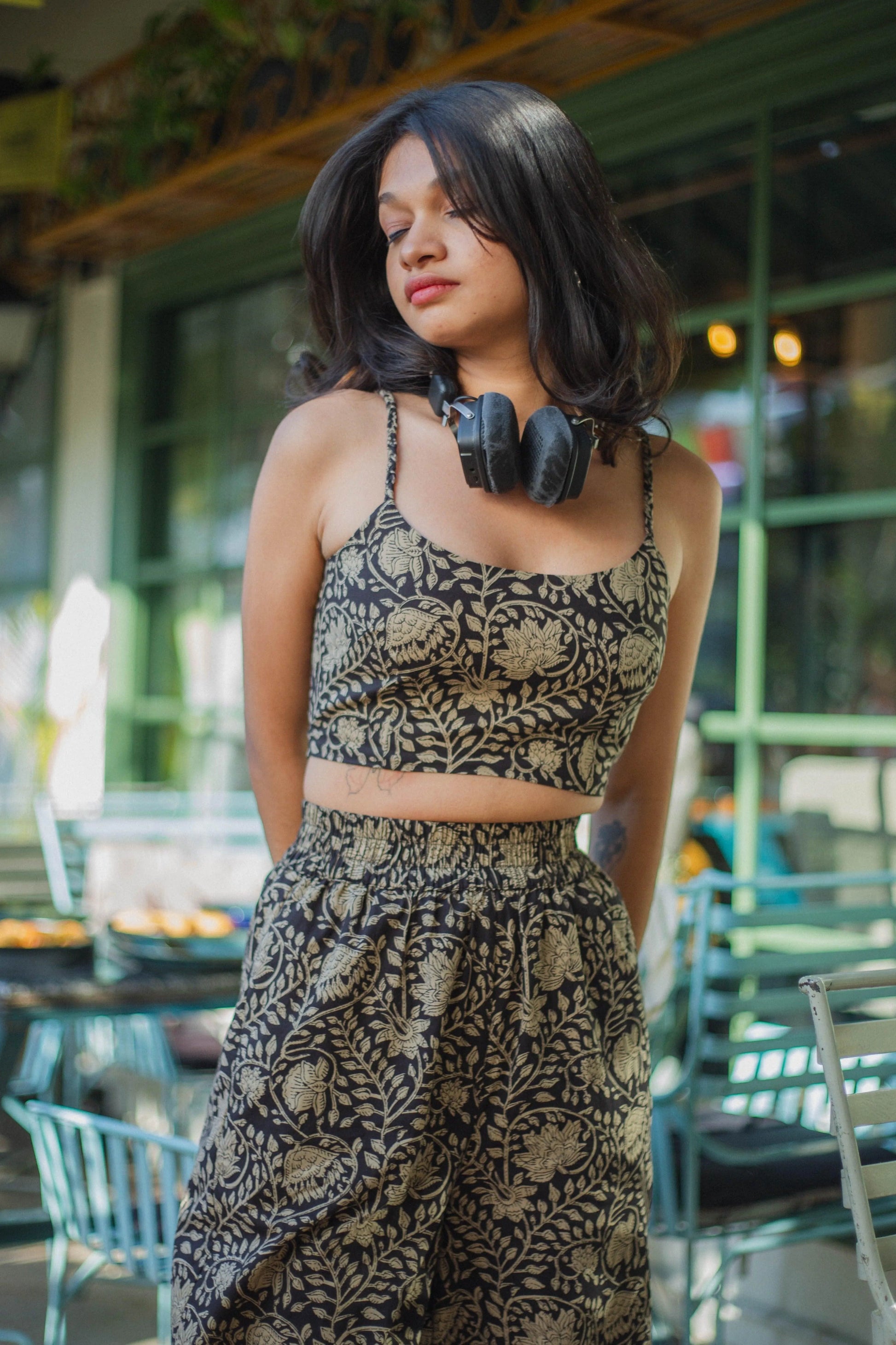 Crop Top & Flared Pants - Odhanon