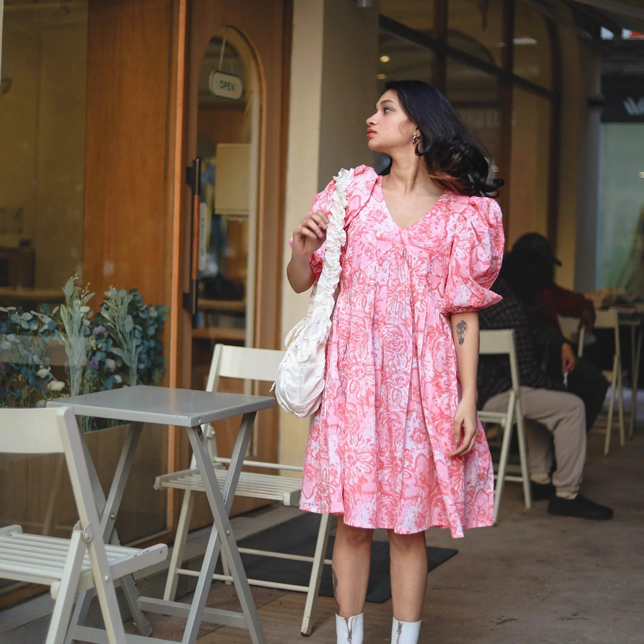Pink Florals Short Dress - Odhanon
